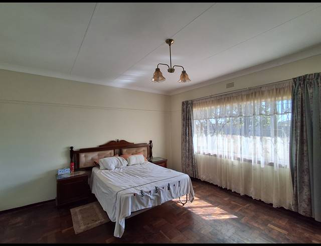 3 BEDROOM FREESTANDING FOR SALE IN STILFONTEIN EXT 4